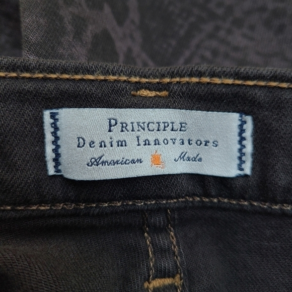 Principle Denim Dreamer Style in Chocolate Python, Size 28 - Picture 10 of 13